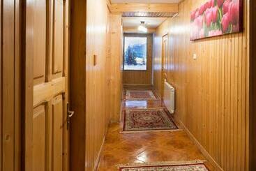 تختخواب و صبحانه Willa Irys