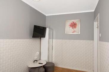 پانسیون Clicktheflat żurawia Street Apart Rooms