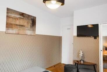 پانسیون Clicktheflat żurawia Street Apart Rooms