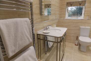 تختخواب و صبحانه Rectory Manor