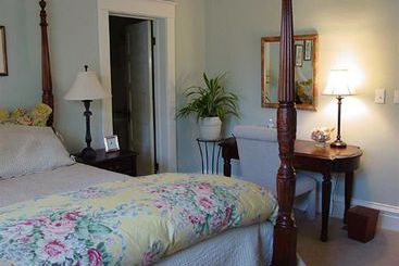 تختخواب و صبحانه The Mcfarland Inn