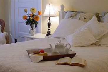 تختخواب و صبحانه The Mcfarland Inn