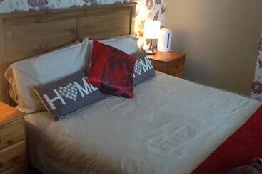 تختخواب و صبحانه Waverley Guest House