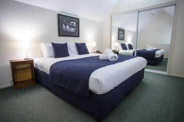 Byron Central Apartments