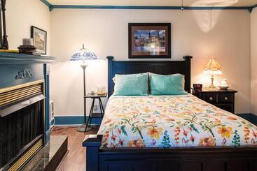 Hidden Springs Bed And Breakfast