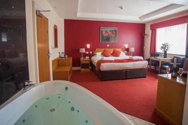 هتل Portrush Adelphi