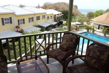 هتل Grooms Beach Villa & Resort