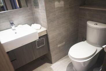Park City Hotel   Luzhou Taipei