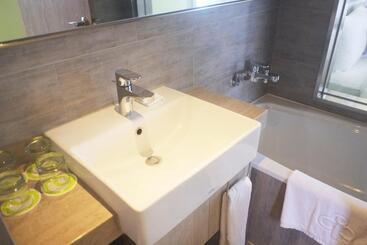 Park City Hotel   Luzhou Taipei
