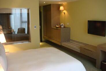 Park City Hotel Luzhou Taipei