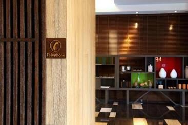 Park City Hotel   Luzhou Taipei