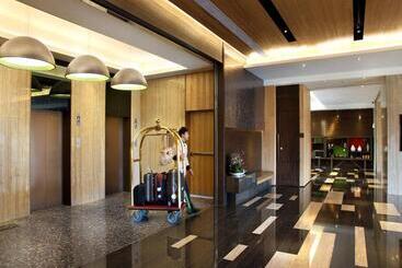 Park City Hotel   Luzhou Taipei