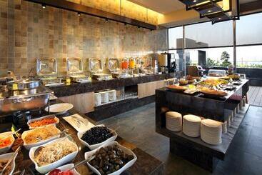 Park City Hotel   Luzhou Taipei