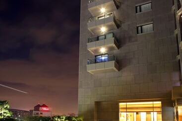Park City Hotel   Luzhou Taipei