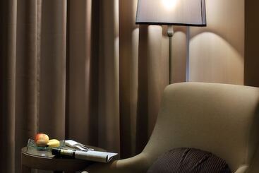 Park City Hotel   Luzhou Taipei