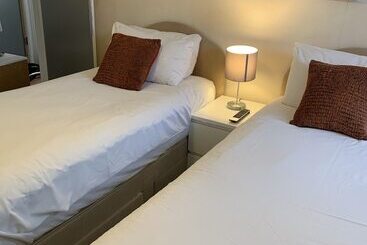 هتل Relax Inn Guest House