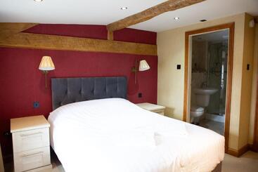 هتل Coach House