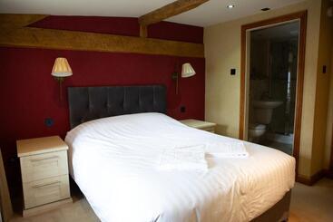 هتل Coach House