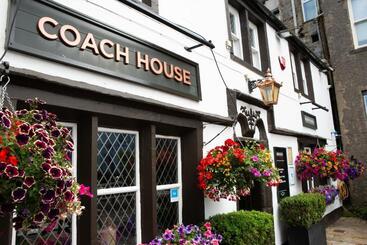 هتل Coach House