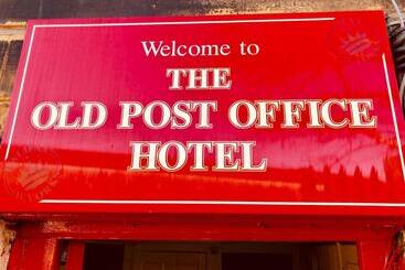 هتل The Old Post Office Public House &