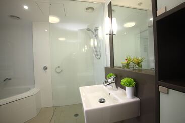 Monaco Caloundra