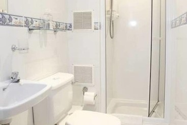 پانسیون Abbotsford Guest House