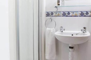 پانسیون Abbotsford Guest House