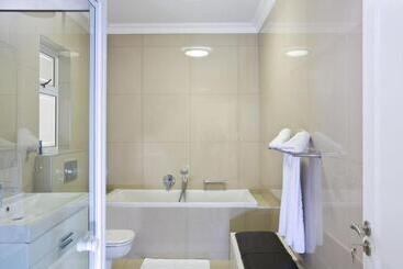 پانسیون Atlantic Villa Boutique Guesthouse