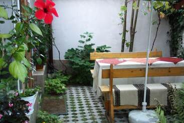 پانسیون Guest House Zodiac