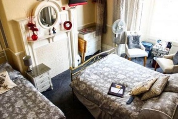پانسیون Malvern Guesthouse
