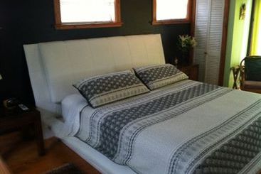 پانسیون The Beach Bungalow