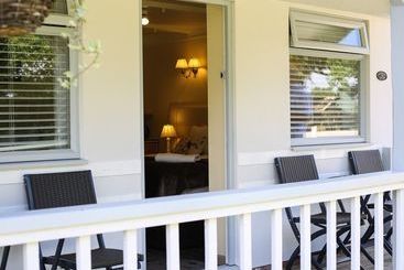 膳宿费 Henley Boutique Lodges