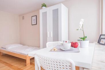 هاستل Kujawska Rooms