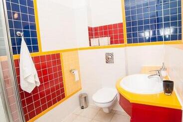 تختخواب و صبحانه Apartamenty Dom Na Wzgórzu Gardenia
