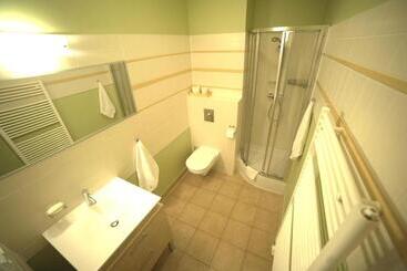 تختخواب و صبحانه Apartamenty Dom Na Wzgórzu Gardenia