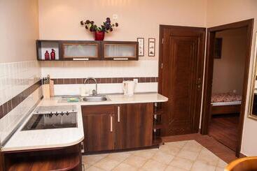 تختخواب و صبحانه Apartamenty Dom Na Wzgórzu Gardenia