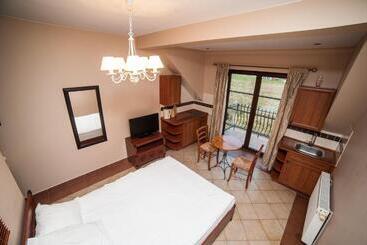 تختخواب و صبحانه Apartamenty Dom Na Wzgórzu Gardenia