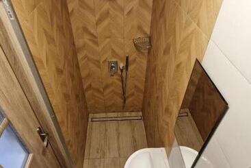 تختخواب و صبحانه Galeona   Hotel Turystyczny