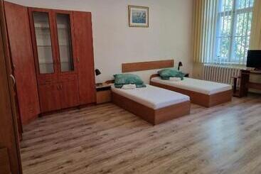 تختخواب و صبحانه Galeona Hotel Turystyczny
