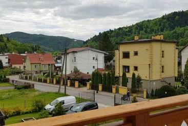 住宿加早餐  Willa Basinek