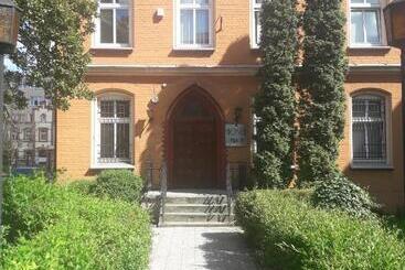Hostel Pałacyk