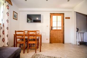 هتل Apartament 33 Poronin