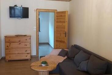 هتل Leśny Dwór Bieszczady   Sauna I Gorąca Balia
