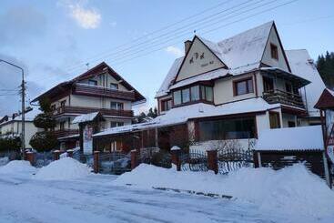 住宿加早餐  Ada