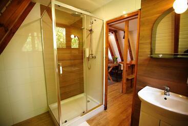 تختخواب و صبحانه Połoniny Resort