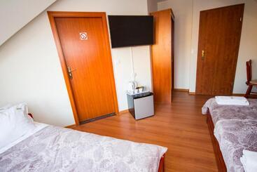 تختخواب و صبحانه Royal House