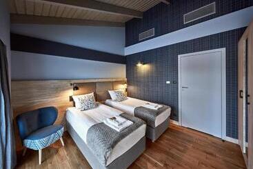تختخواب و صبحانه Salio Equisport Resort