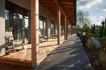 تختخواب و صبحانه Salio Equisport Resort
