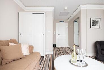 تختخواب و صبحانه Villa Astra Baltica