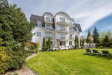 تختخواب و صبحانه Villa Astra Baltica